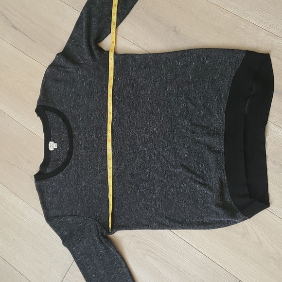 Aritzia Wilfred top - Picture 4 of 5